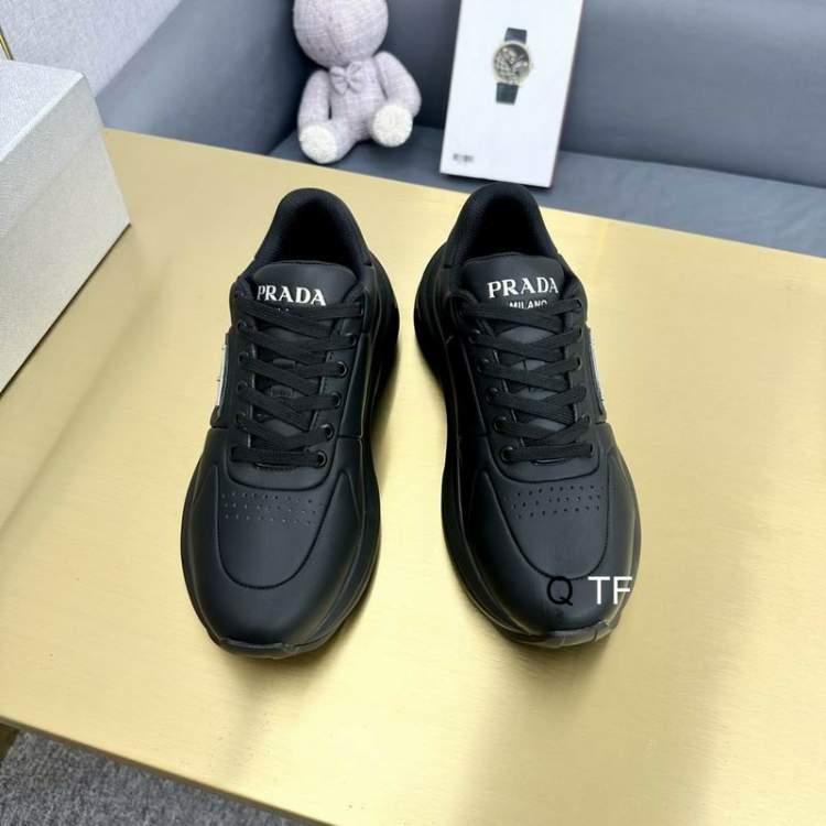 Picture of Prada Shoes _SKUPradasz38-45TF050618704